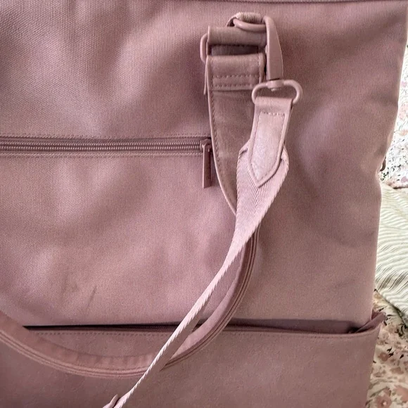 BEIS Weekender in Atlas Pink - Picture 3 of 8